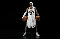 开云体育-跨越半球的冷门之战，厄德高在新西兰风暴中完成巨星洗礼