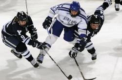 开云官方app入口-从墨尔本的泪光到伦敦的回响，穆雷的双城记，一场心灵的三盘鏖战