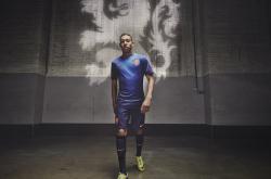 开云体育登录-太阳逆转北京队，浓眉哥的跨界领袖秀