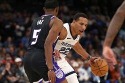 开云体育入口-关于山西队险胜灰熊，德罗赞状态火热的信息