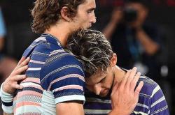 开云下载-包含拉沃尔杯完胜温网，蒂姆状态火热的词条