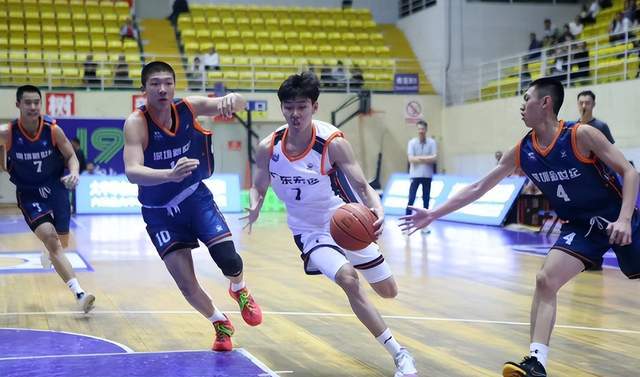 广东宏远连胜，篮球风云再现