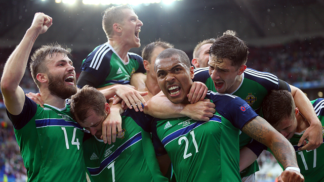 包含实时关注：欧预赛比赛地面虎争夺胜利的词条