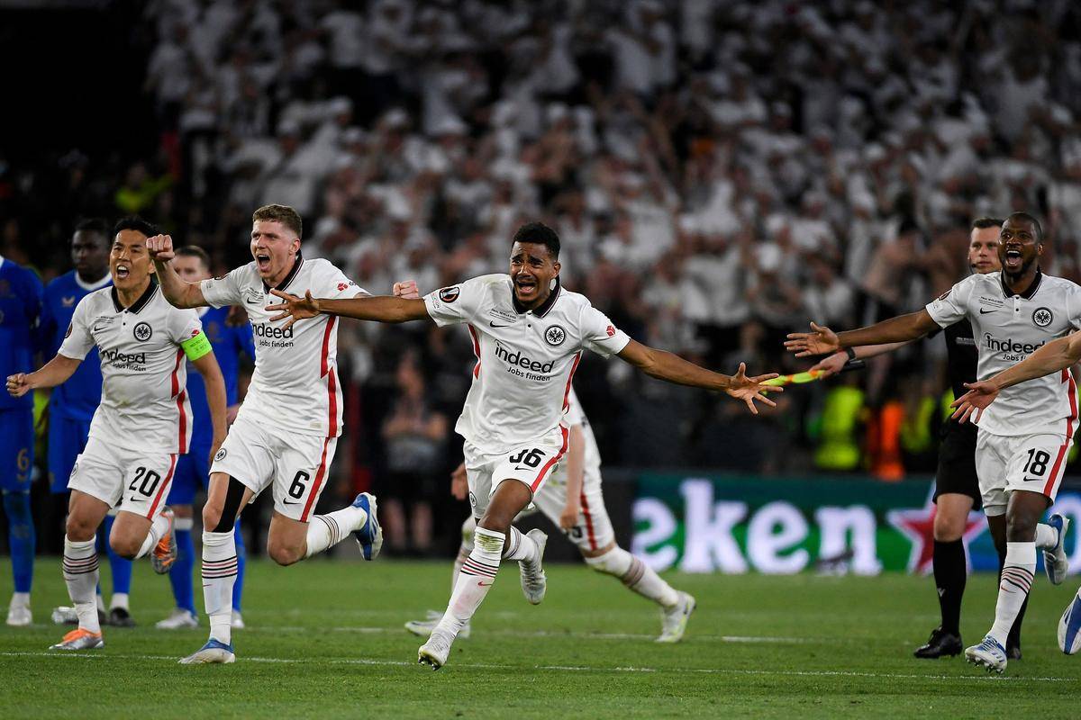 法兰克福战绩稳健，努力争取冠军的简单介绍