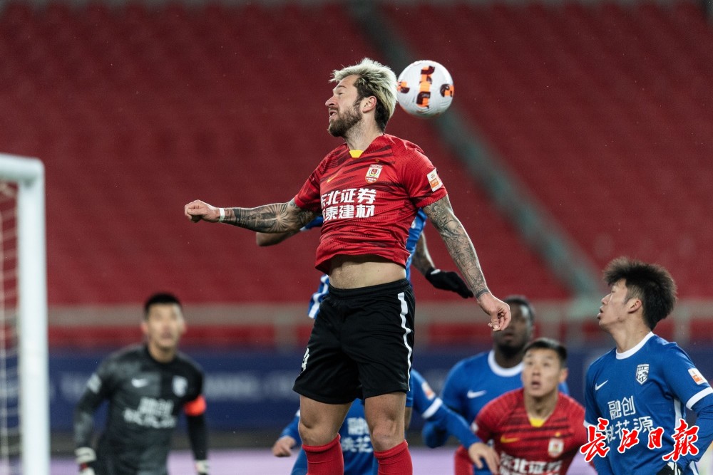 长春亚泰客场惜败北控内外，保持低调排名