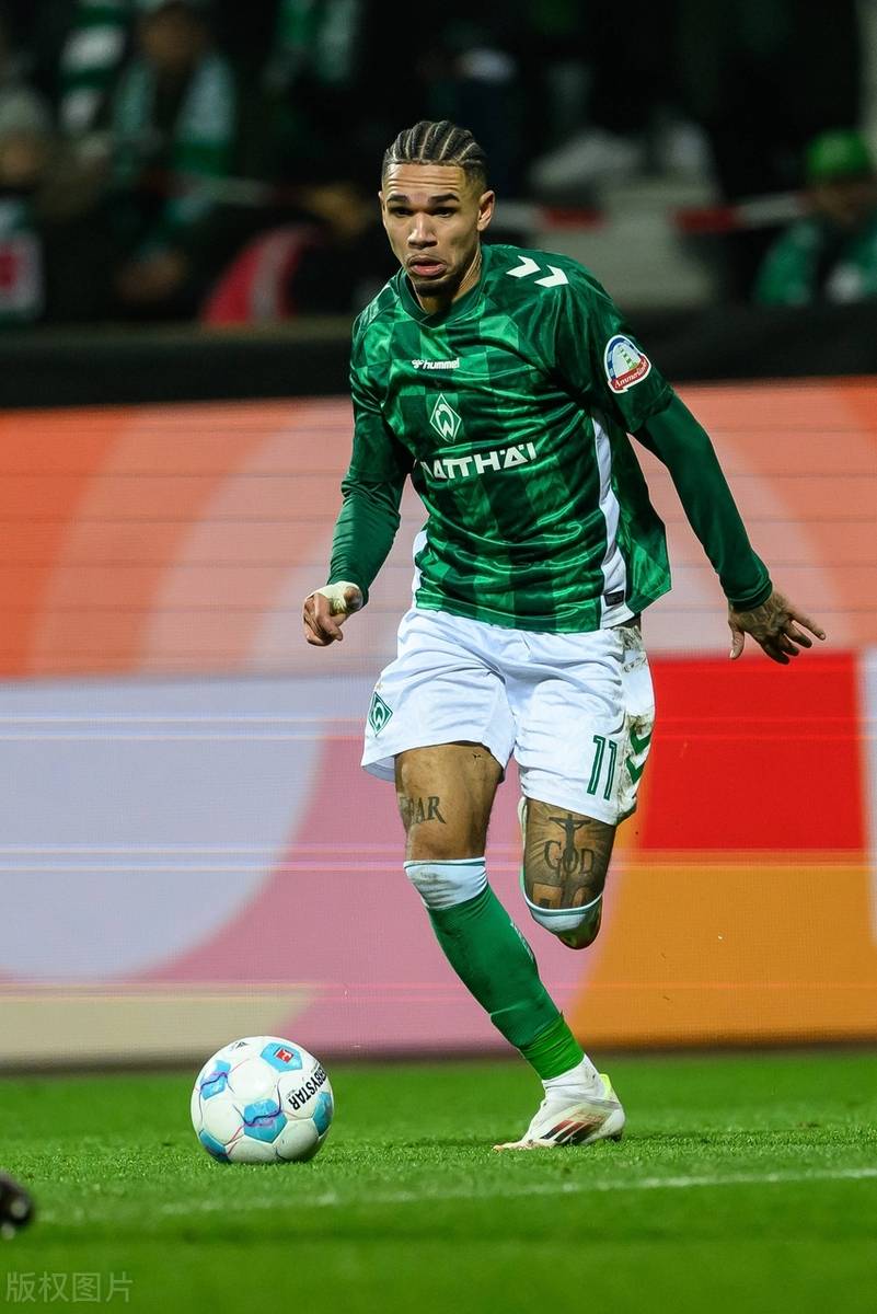 不莱梅青训球员脱颖而出，展现出色潜力的简单介绍