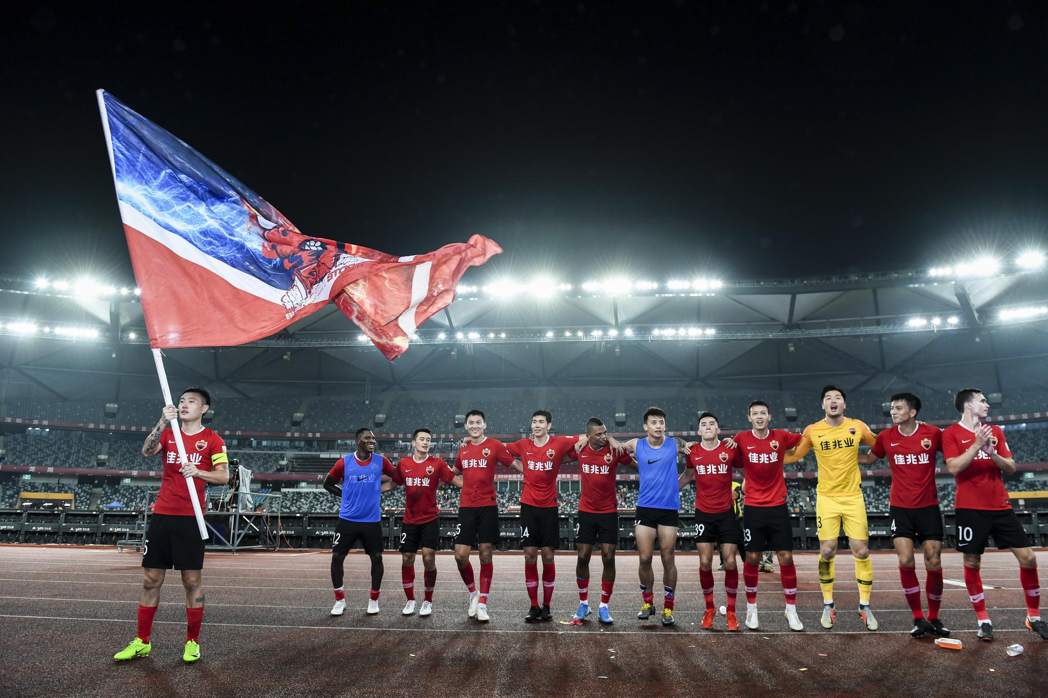 尼斯主场大胜，保级梦想闪耀回归