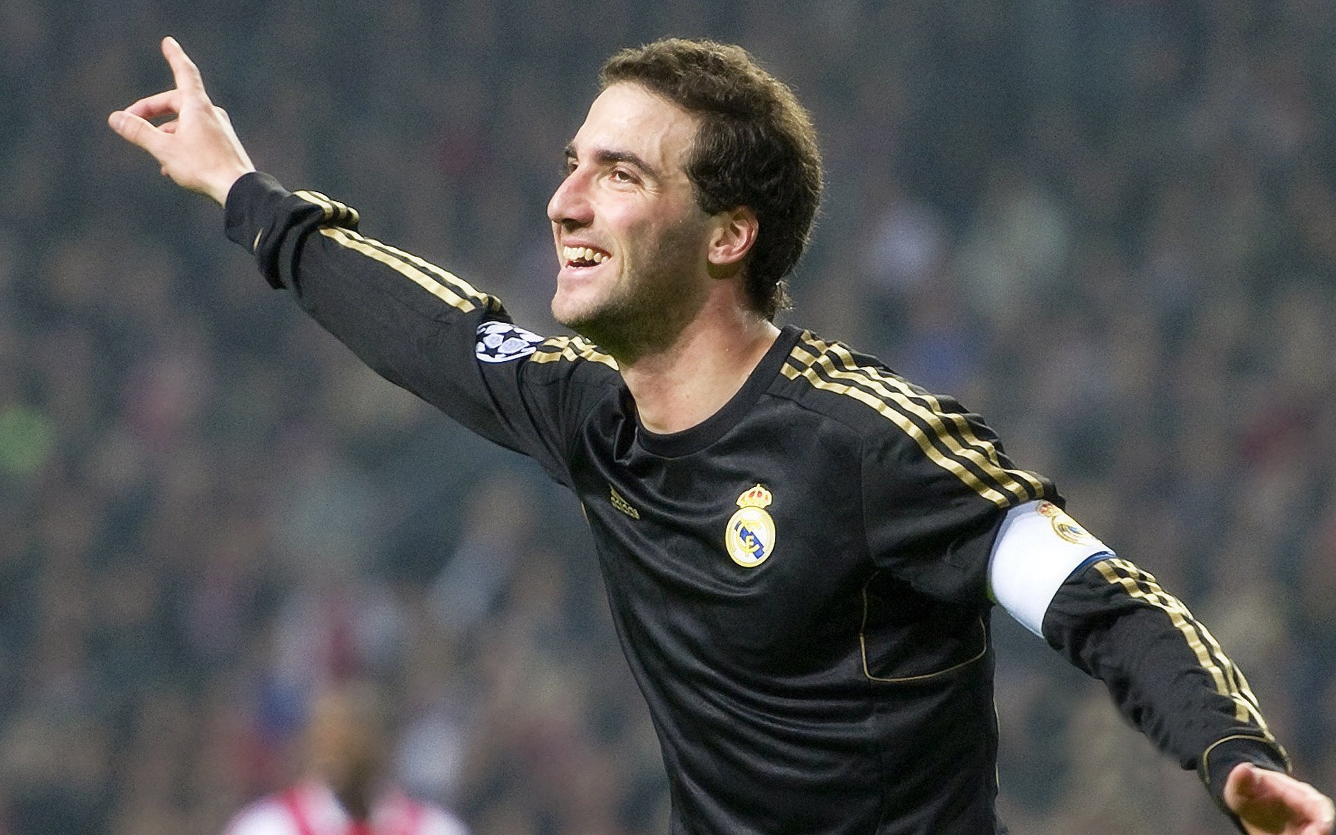 跨越洲际的爆冷，巴拉圭火力全开，萨内高能输出压制利物浦