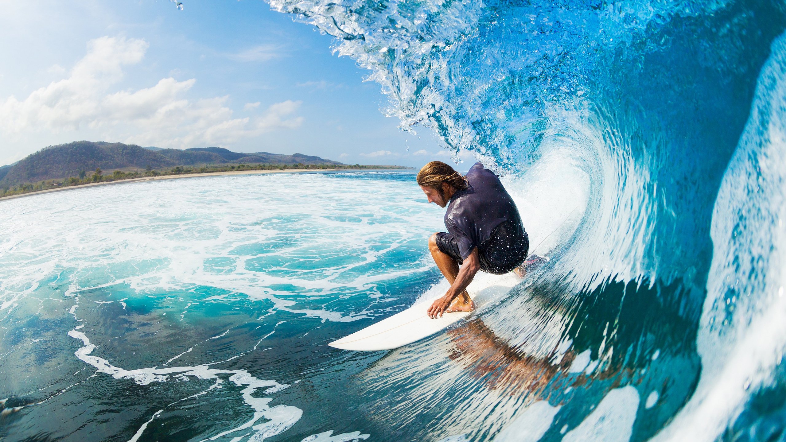 威廉姆斯终场绝杀阿斯顿马丁,勒克莱尔状态火热剑指总冠军