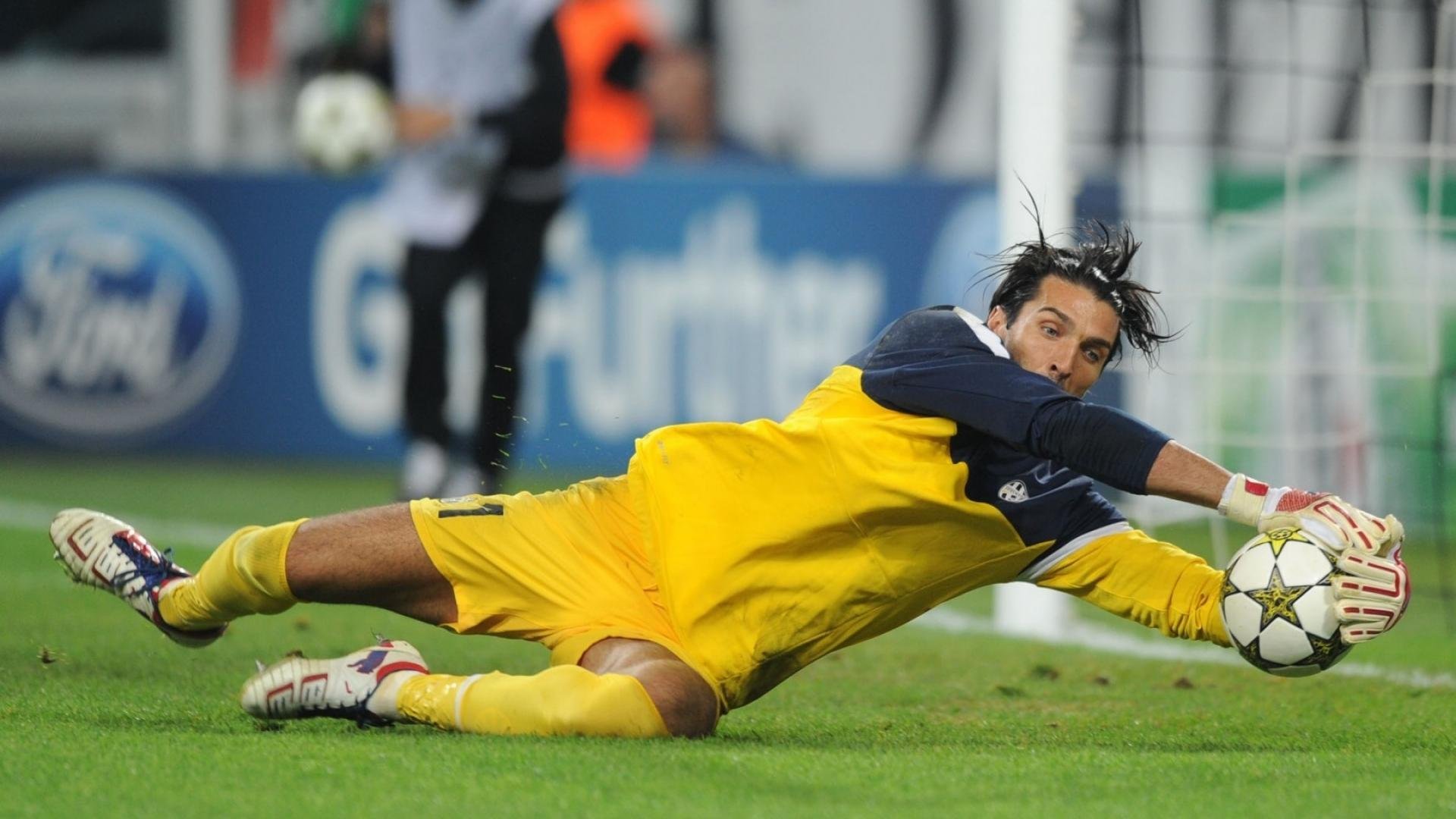 北欧风暴席卷药厂，丹麦铁骑的战术革命与佩德里中场美学